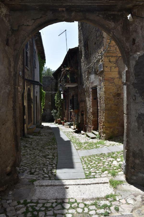 Apartamento Al Castello Di Leprignano Capena Exterior foto